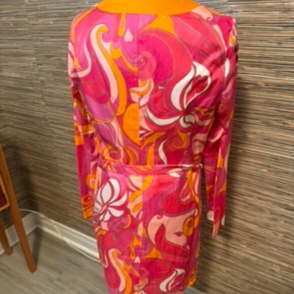 Fun Summer Dress Perfect for Vacation - Picture 2 of 3